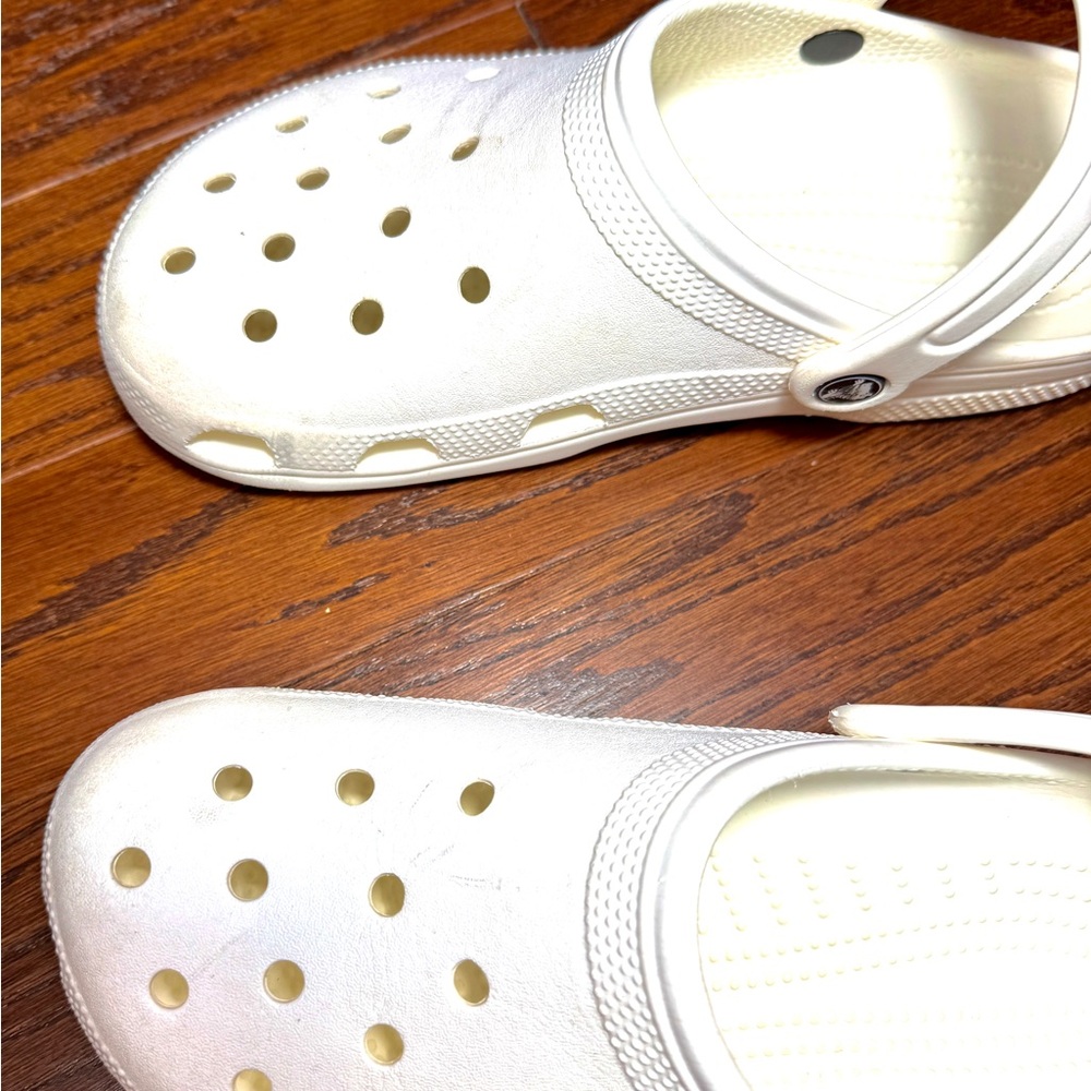 Crocs Classic White Clogs Versatile Lightweight C… - image 2